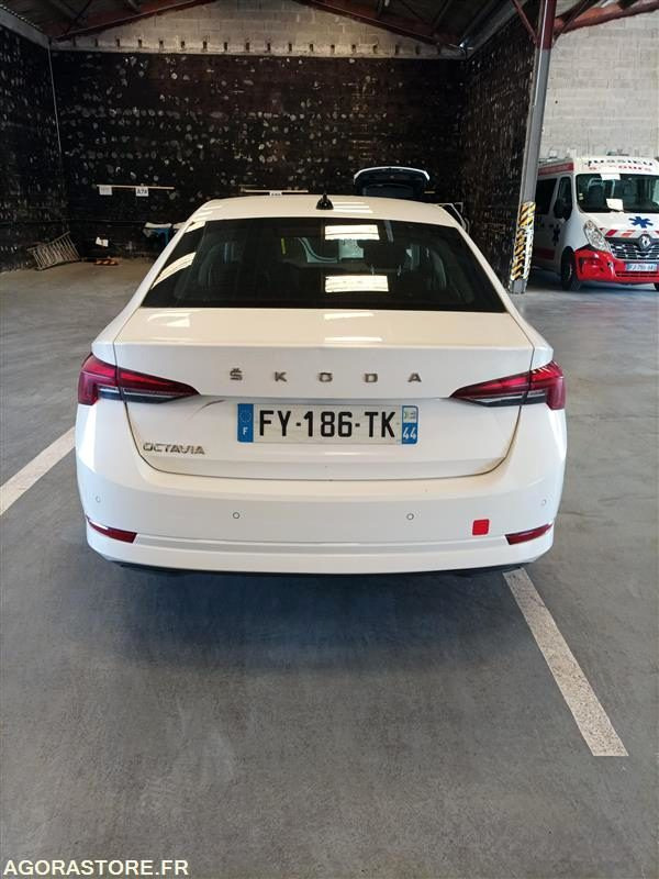 FY-186-TK - Non Roulant - SKODA OCTAVIA - VP - 331 460 Kms - Osobní auto: obrázek 4 FY-186-TK - Non Roulant - SKODA OCTAVIA - VP - 331 460 Kms - Osobní auto: obrázek 4