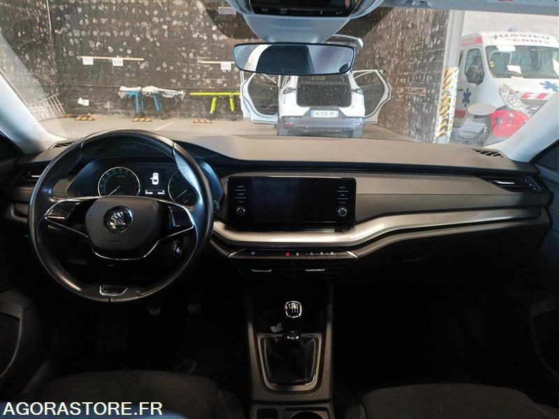 FY-186-TK - Non Roulant - SKODA OCTAVIA - VP - 331 460 Kms - Osobní auto: obrázek 5 FY-186-TK - Non Roulant - SKODA OCTAVIA - VP - 331 460 Kms - Osobní auto: obrázek 5
