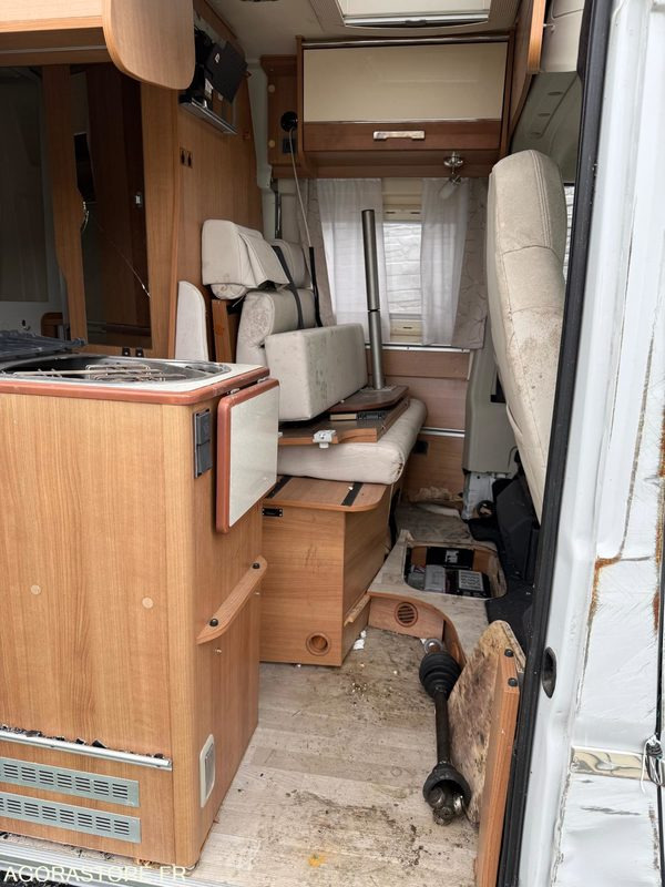 Fiat Ducato, camping-car - 2017 - 62000km - accidenté - Obytná dodávka: obrázek 4 Fiat Ducato, camping-car - 2017 - 62000km - accidenté - Obytná dodávka: obrázek 4