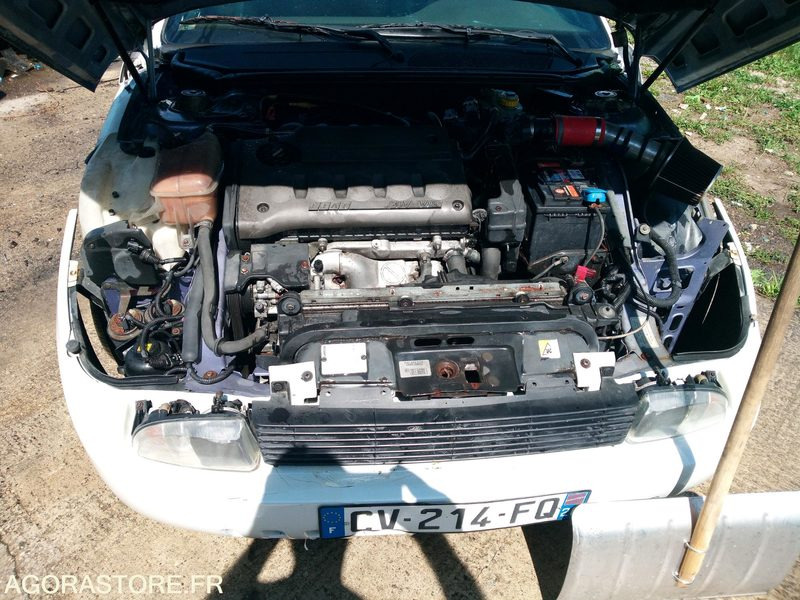 Osobní auto Fiat coupée 2.0L 20V: obrázek 17