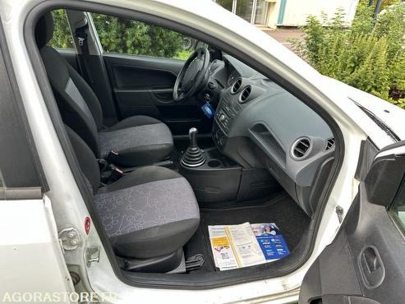 Ford Fiesta - 938BTN57 - Osobní auto: obrázek 3 Ford Fiesta - 938BTN57 - Osobní auto: obrázek 3