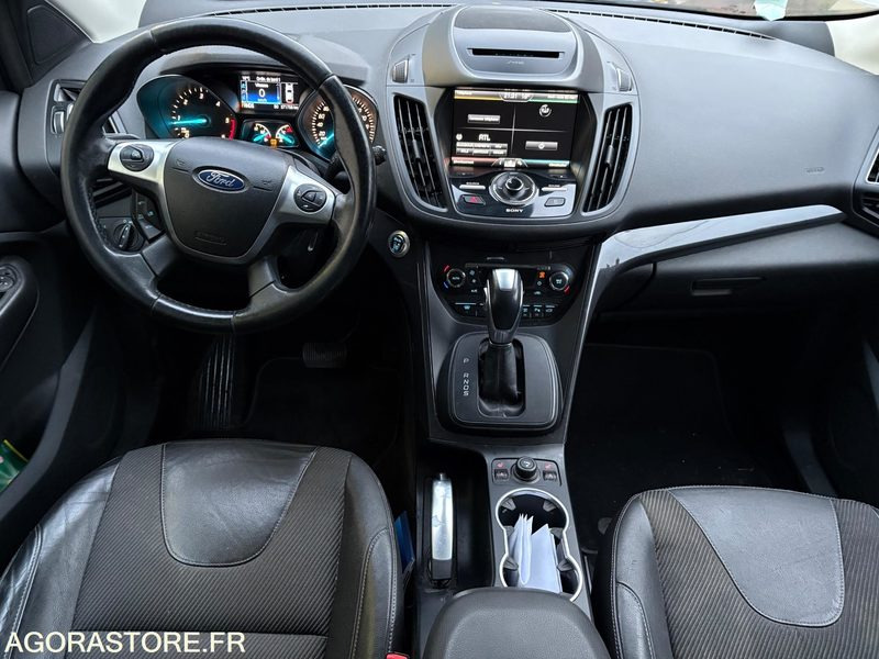 Osobní auto Ford Kuga 2.0l Tdci Powershift 4x4 - 2016 - 270 000km: obrázek 7