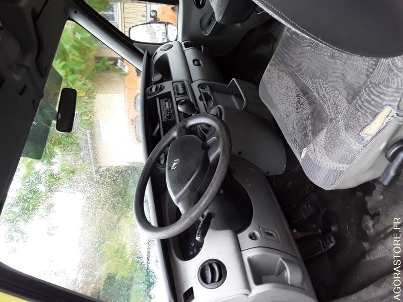 Fourgon Master double cabine D1132 - Furgon: obrázek 4 Fourgon Master double cabine D1132 - Furgon: obrázek 4