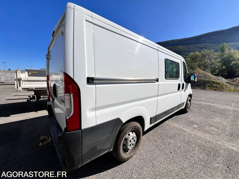 Fourgon utilitaire Peugeot Boxer 2,2l HDI 130cv - Année 2015 - 235000kms - Furgon: obrázek 4 Fourgon utilitaire Peugeot Boxer 2,2l HDI 130cv - Année 2015 - 235000kms - Furgon: obrázek 4
