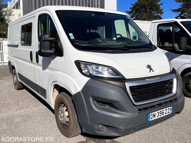 Fourgon utilitaire Peugeot Boxer 2,2l HDI 130cv - Année 2015 - 235000kms - Furgon: obrázek 1 Fourgon utilitaire Peugeot Boxer 2,2l HDI 130cv - Année 2015 - 235000kms - Furgon: obrázek 1