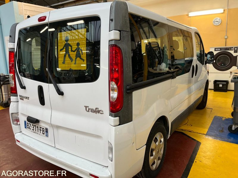 GDF RENAULT TRAFIC 9 PLS BZ-371-FB - Minibus, Mikrobus: obrázek 5 GDF RENAULT TRAFIC 9 PLS BZ-371-FB - Minibus, Mikrobus: obrázek 5