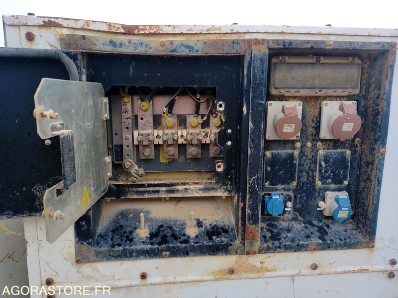 Groupe électrogène SDMO 60 kVA - Elektrický generátor: obrázek 5 Groupe électrogène SDMO 60 kVA - Elektrický generátor: obrázek 5