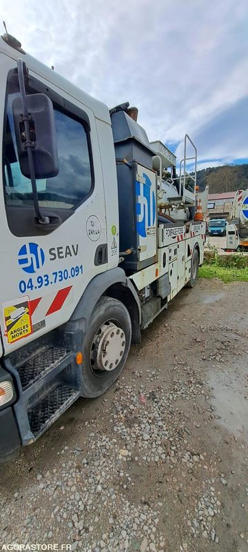 HYDROCUREUR RIVARD RENAULT 2006 CK577XS (VENTE UNIQUEMENT EXPORT) - Čistič odpadových jam: obrázek 5 HYDROCUREUR RIVARD RENAULT 2006 CK577XS (VENTE UNIQUEMENT EXPORT) - Čistič odpadových jam: obrázek 5