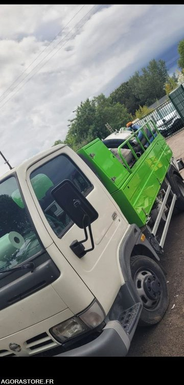 Hydrocureur Capstar 2005 270 000 km combiné - Čistič odpadových jam: obrázek 2 Hydrocureur Capstar 2005 270 000 km combiné - Čistič odpadových jam: obrázek 2