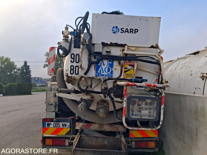 Hydrocureur Huwer/Renault 19T CP085NW (VENTE UNIQUEMENT EXPORT) - Čistič odpadových jam: obrázek 3 Hydrocureur Huwer/Renault 19T CP085NW (VENTE UNIQUEMENT EXPORT) - Čistič odpadových jam: obrázek 3
