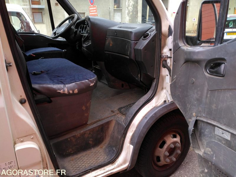 IVECO AMPLIROLL - Dodávka valník: obrázek 5 IVECO AMPLIROLL - Dodávka valník: obrázek 5