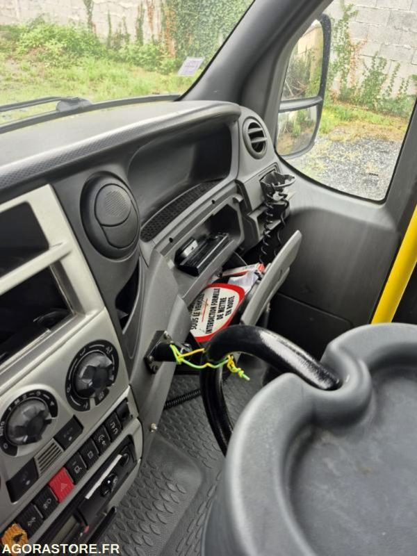 IVECO BUS DAILY N°112039 - Minibus, Mikrobus: obrázek 3 IVECO BUS DAILY N°112039 - Minibus, Mikrobus: obrázek 3