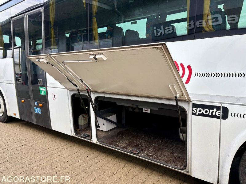 Irisbus Recreo 2010 - Clim - EURO 5 - Školní autobus: obrázek 5 Irisbus Recreo 2010 - Clim - EURO 5 - Školní autobus: obrázek 5