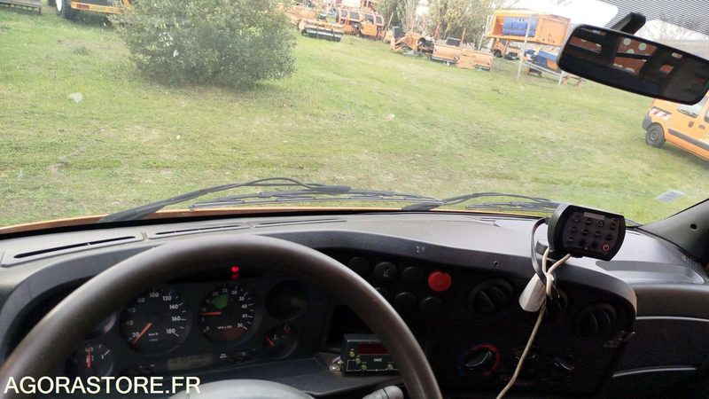 Iveco 35S12 - 2006 - 317864kms - 598BRV31 - Dodávka sklápěč: obrázek 5 Iveco 35S12 - 2006 - 317864kms - 598BRV31 - Dodávka sklápěč: obrázek 5