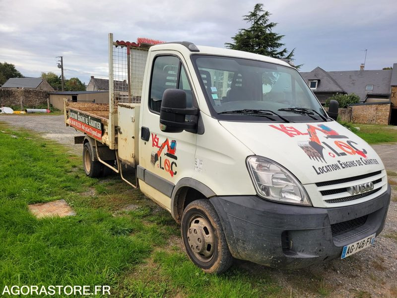Iveco 35c12 - Dodávka sklápěč: obrázek 2 Iveco 35c12 - Dodávka sklápěč: obrázek 2