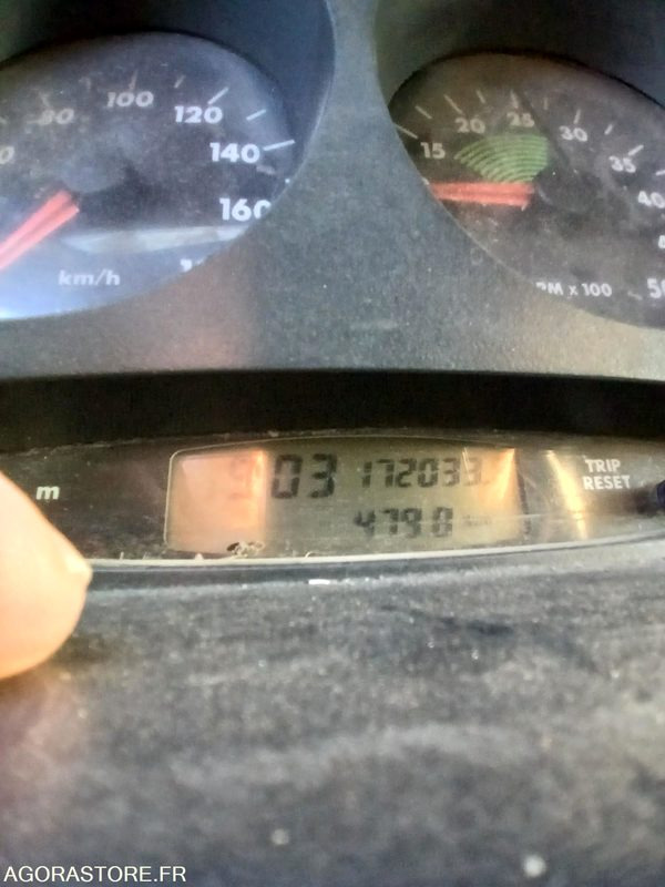 Iveco Daily – Diesel – 2004-172 288 KM - Furgon: obrázek 4 Iveco Daily – Diesel – 2004-172 288 KM - Furgon: obrázek 4