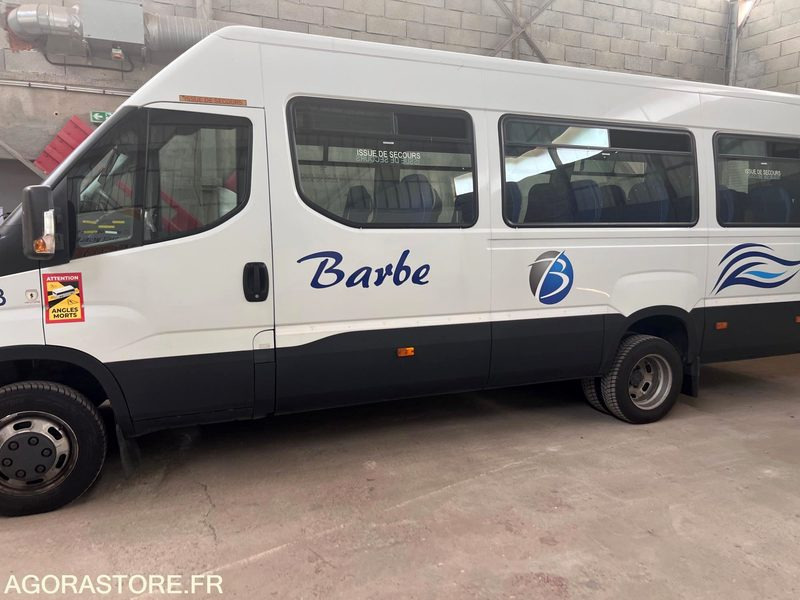 Iveco daily 08/2016 22 +1 places 240 000 kms - Školní autobus: obrázek 2 Iveco daily 08/2016 22 +1 places 240 000 kms - Školní autobus: obrázek 2