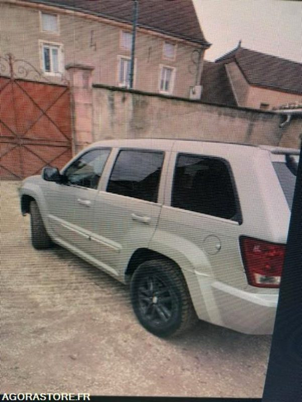 Jeep Cherokee - 242 000 KMS - 2008 - SUV: obrázek 3 Jeep Cherokee - 242 000 KMS - 2008 - SUV: obrázek 3
