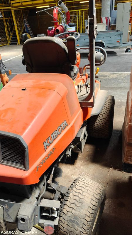 KUBOTA F3680 - 64YB26 - Sekačka na trávu: obrázek 5 KUBOTA F3680 - 64YB26 - Sekačka na trávu: obrázek 5