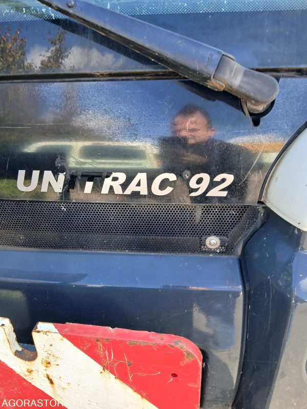 LINDER 92 UNITRAC 2006 SANS CARTE GRISE PERTE 71330 KM - Podvozek s kabinou: obrázek 3 LINDER 92 UNITRAC 2006 SANS CARTE GRISE PERTE 71330 KM - Podvozek s kabinou: obrázek 3