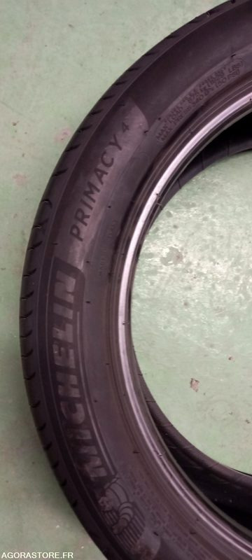 LOT DE 4 PNEUMATIQUES MICHELIN PRIMACY 4 235 50 R19 103V - Nástroj/ Vybavení: obrázek 3 LOT DE 4 PNEUMATIQUES MICHELIN PRIMACY 4 235 50 R19 103V - Nástroj/ Vybavení: obrázek 3