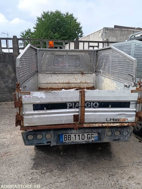 LOTS DE 2 PIAGGIO PORTER AVEC 1 CARTE GRISE - Dodávka sklápěč: obrázek 2 LOTS DE 2 PIAGGIO PORTER AVEC 1 CARTE GRISE - Dodávka sklápěč: obrázek 2