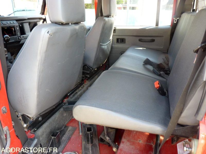 SUV Land Rover Defender Long: obrázek 19 SUV Land Rover Defender Long: obrázek 19