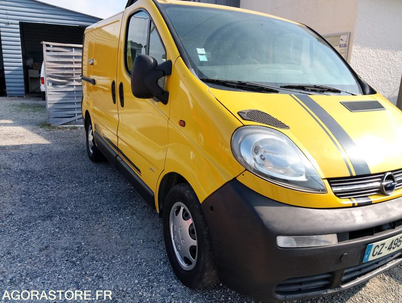 Lot A12 - Opel Vivaro - Furgon: obrázek 3 Lot A12 - Opel Vivaro - Furgon: obrázek 3