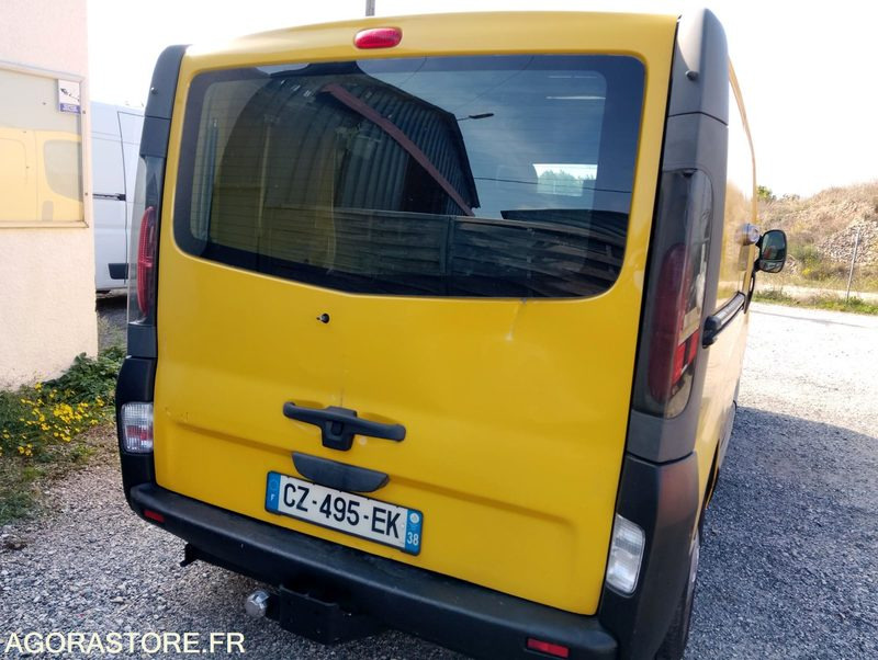 Lot A12 - Opel Vivaro - Furgon: obrázek 5 Lot A12 - Opel Vivaro - Furgon: obrázek 5