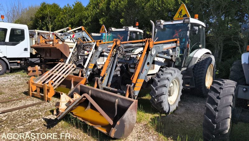 Lot Renault - Tracteur ergos 110-CF 056 - 2001 - 11404 et CHARGEUR FAUCHEUX TRF0 - Traktor: obrázek 1 Lot Renault - Tracteur ergos 110-CF 056 - 2001 - 11404 et CHARGEUR FAUCHEUX TRF0 - Traktor: obrázek 1