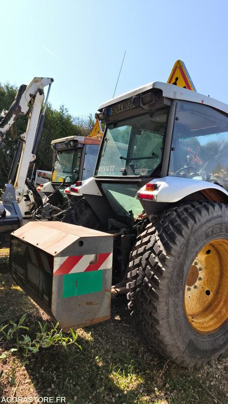 Lot Renault - Tracteur ergos 110-CF 056 - 2001 - 11404 et CHARGEUR FAUCHEUX TRF0 - Traktor: obrázek 5 Lot Renault - Tracteur ergos 110-CF 056 - 2001 - 11404 et CHARGEUR FAUCHEUX TRF0 - Traktor: obrázek 5