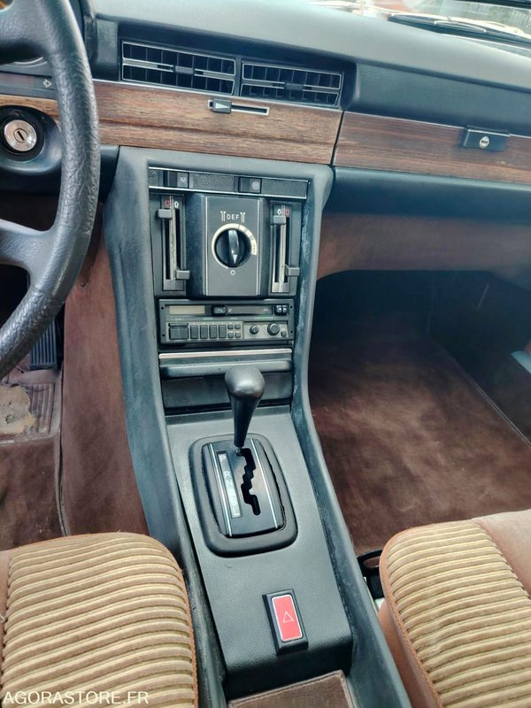 Osobní auto MERCEDES 350 - 1973 - 148 884  KM: obrázek 9