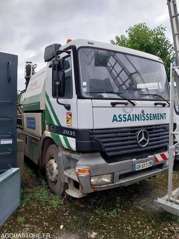 MERCEDES ACTROS 2031 Hydrocureur 2001 (475000KM) ROULANT Pb BV EXPORT UNIQUEMENT - Čistič odpadových jam: obrázek 1 MERCEDES ACTROS 2031 Hydrocureur 2001 (475000KM) ROULANT Pb BV EXPORT UNIQUEMENT - Čistič odpadových jam: obrázek 1