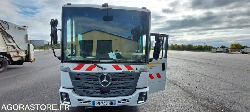 MERCEDES ECONIC - 2015 - Vůz na odvoz odpadků: obrázek 1 MERCEDES ECONIC - 2015 - Vůz na odvoz odpadků: obrázek 1