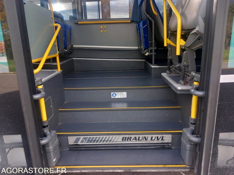 MERCEDES INTOURO N°083146 - Školní autobus: obrázek 3 MERCEDES INTOURO N°083146 - Školní autobus: obrázek 3