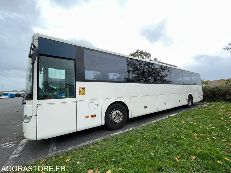 MERCEDES INTOURO N°095010 - Školní autobus: obrázek 1 MERCEDES INTOURO N°095010 - Školní autobus: obrázek 1