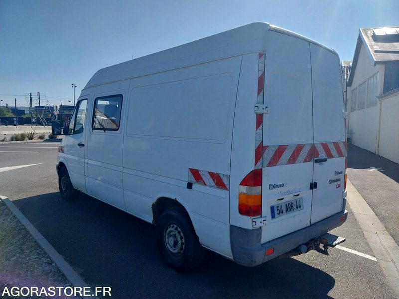 MERCEDES SPRINTER - 2001 / 295939 KM (SLM17264) - Furgon: obrázek 2 MERCEDES SPRINTER - 2001 / 295939 KM (SLM17264) - Furgon: obrázek 2