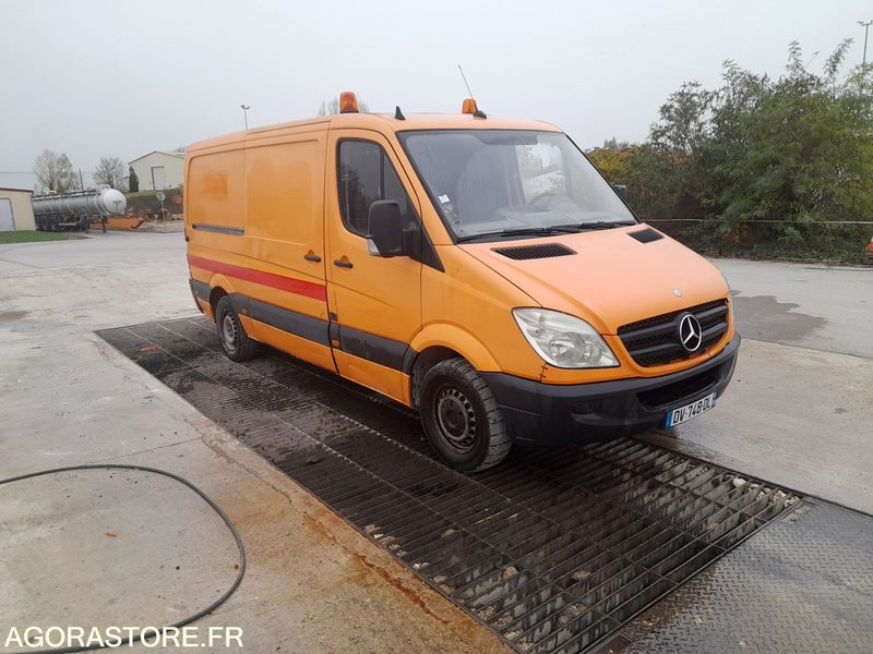 MERCEDES SPRINTER - 2008 - 313781 KM - Furgon: obrázek 4 MERCEDES SPRINTER - 2008 - 313781 KM - Furgon: obrázek 4