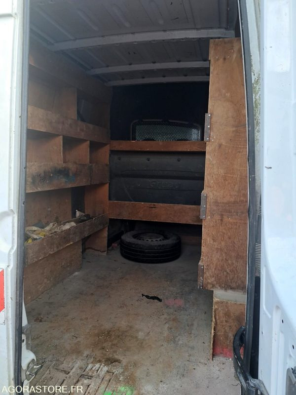 MERCEDES SPRINTER - 2014 / 250206 KM (Mfc078) - Furgon: obrázek 4 MERCEDES SPRINTER - 2014 / 250206 KM (Mfc078) - Furgon: obrázek 4