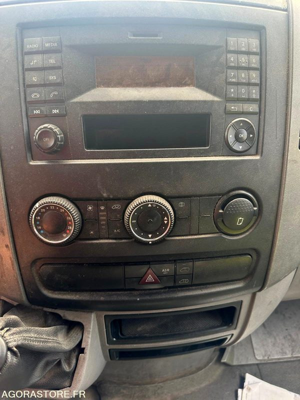 Furgon MERCEDES - SPRINTER 314 - 2016 / 249000 KM: obrázek 14