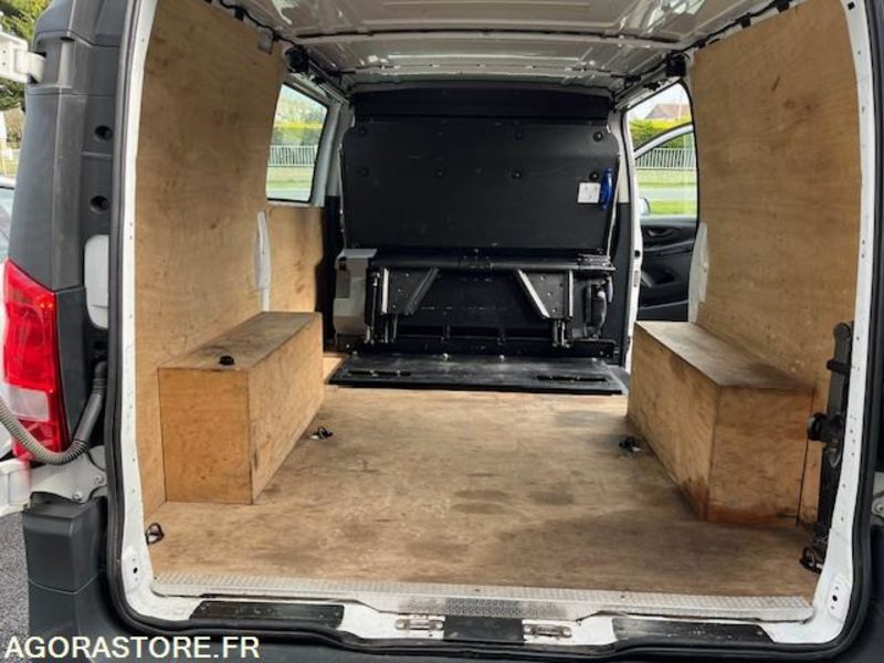 MERCEDES VITO MIXTO 116 CDI LONG 5 PLACES - 2021 - 193 000km - Furgon: obrázek 3 MERCEDES VITO MIXTO 116 CDI LONG 5 PLACES - 2021 - 193 000km - Furgon: obrázek 3