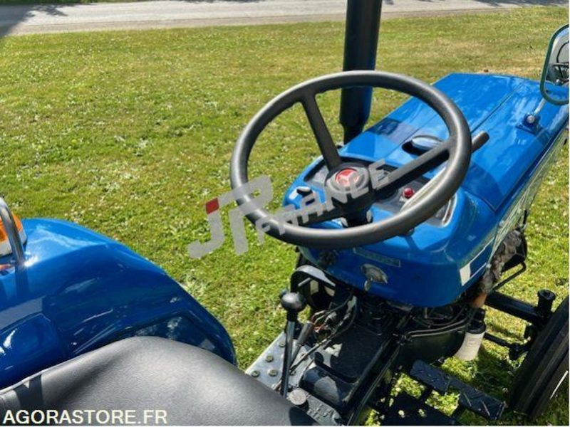 MICROTRACTEUR ISEKI 16CV 2 ROUES MOTRICES DIESEL 970H DANS L'ETAT ROULANT - Traktor: obrázek 3 MICROTRACTEUR ISEKI 16CV 2 ROUES MOTRICES DIESEL 970H DANS L'ETAT ROULANT - Traktor: obrázek 3