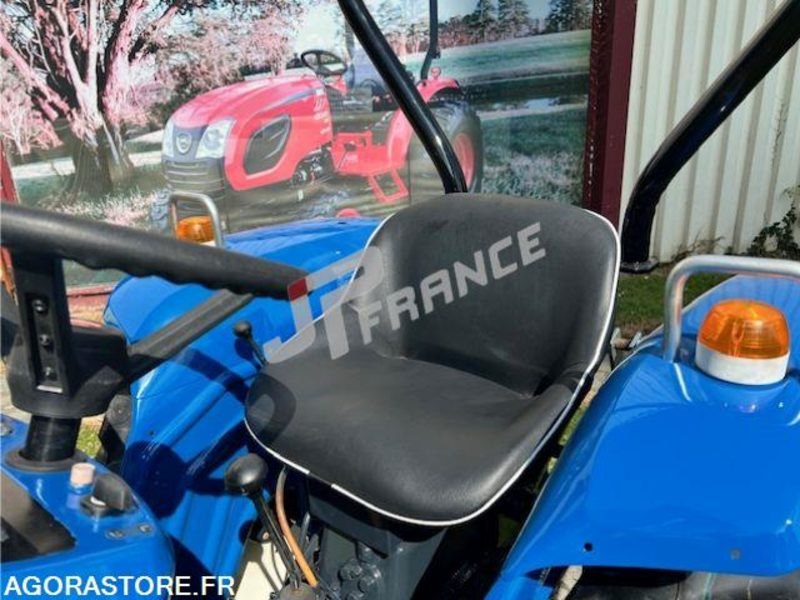 MICROTRACTEUR ISEKI 16CV 2 ROUES MOTRICES DIESEL 970H DANS L'ETAT ROULANT - Traktor: obrázek 4 MICROTRACTEUR ISEKI 16CV 2 ROUES MOTRICES DIESEL 970H DANS L'ETAT ROULANT - Traktor: obrázek 4