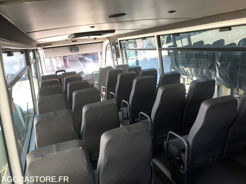 MINI-BUS MERCEDES VARIO - 127178 kms - 2000 - Minibus, Mikrobus: obrázek 5 MINI-BUS MERCEDES VARIO - 127178 kms - 2000 - Minibus, Mikrobus: obrázek 5