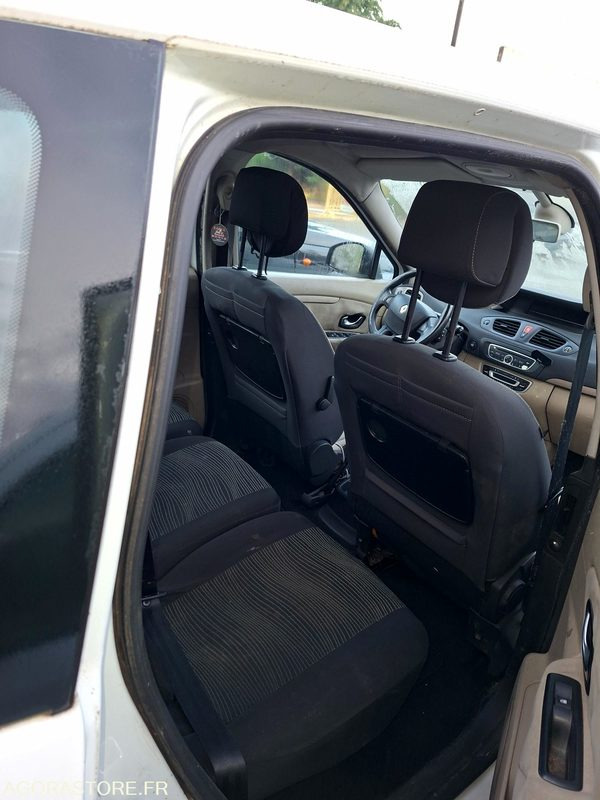 Megane Scenic - Osobní auto: obrázek 5 Megane Scenic - Osobní auto: obrázek 5