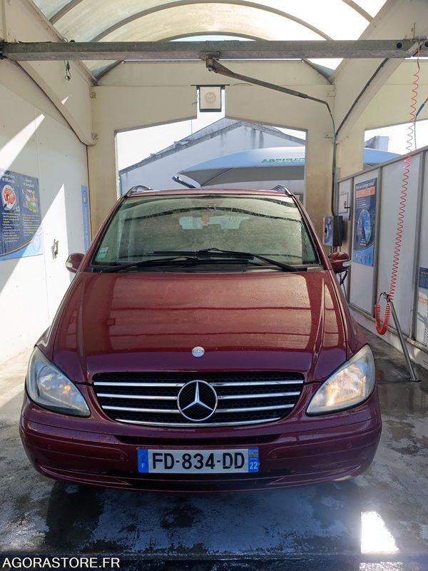 Mercedes-Benz Viano 2.2 - 2004 - 230 000 - Osobní auto: obrázek 1 Mercedes-Benz Viano 2.2 - 2004 - 230 000 - Osobní auto: obrázek 1
