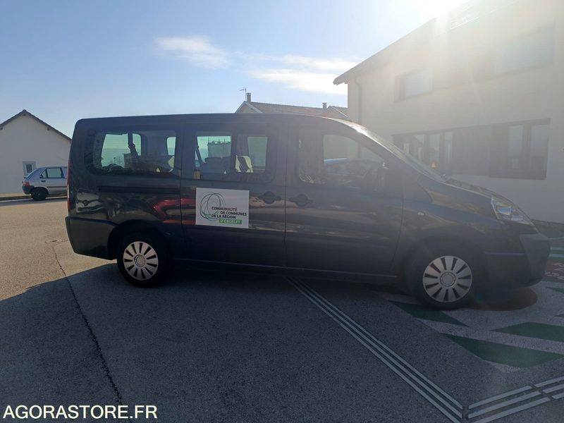 Mini Bus - Minibus, Mikrobus: obrázek 2 Mini Bus - Minibus, Mikrobus: obrázek 2