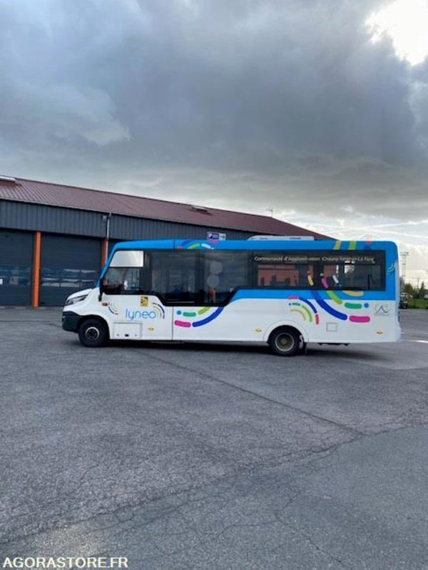 Minibus INDCAR MOBI LOW ENTRY - 27 places - PMR - Minibus, Mikrobus: obrázek 3 Minibus INDCAR MOBI LOW ENTRY - 27 places - PMR - Minibus, Mikrobus: obrázek 3