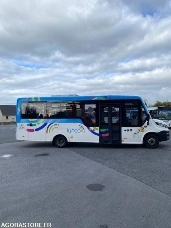 Minibus INDCAR MOBI LOW ENTRY - 27 places - PMR - Minibus, Mikrobus: obrázek 2 Minibus INDCAR MOBI LOW ENTRY - 27 places - PMR - Minibus, Mikrobus: obrázek 2