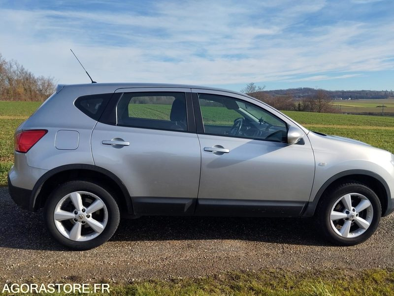 NISSAN QASHQAI 1.5 DCI 106 CV - ANNEE 2009 - SUV: obrázek 4 NISSAN QASHQAI 1.5 DCI 106 CV - ANNEE 2009 - SUV: obrázek 4
